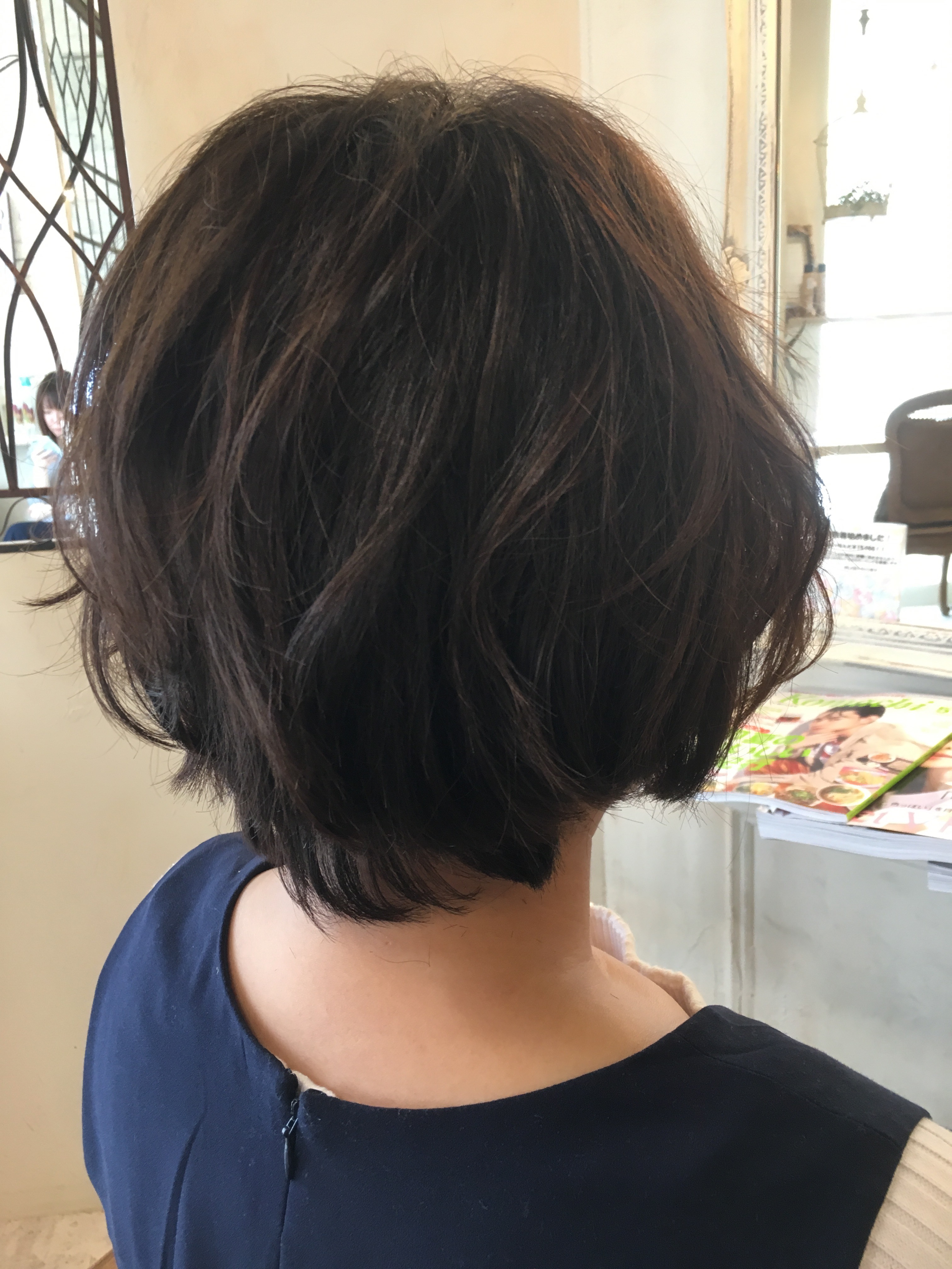 くせ毛を活かしたショートヘアに大変身 香川県高松市で大人女性に