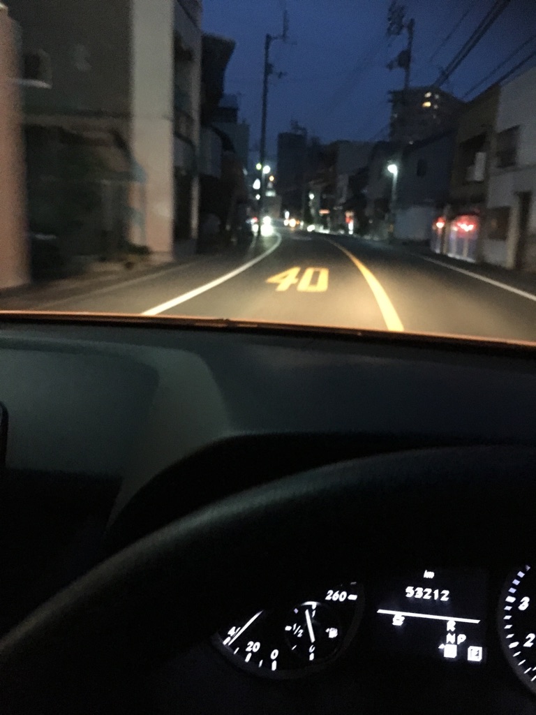 夜のドライブ