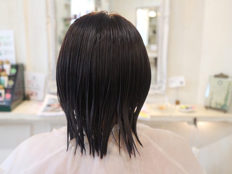 まとまるショートヘアの襟足の切り方とは？ 香川県高松市で大人女性に人気の美容室SHARE【シェア】