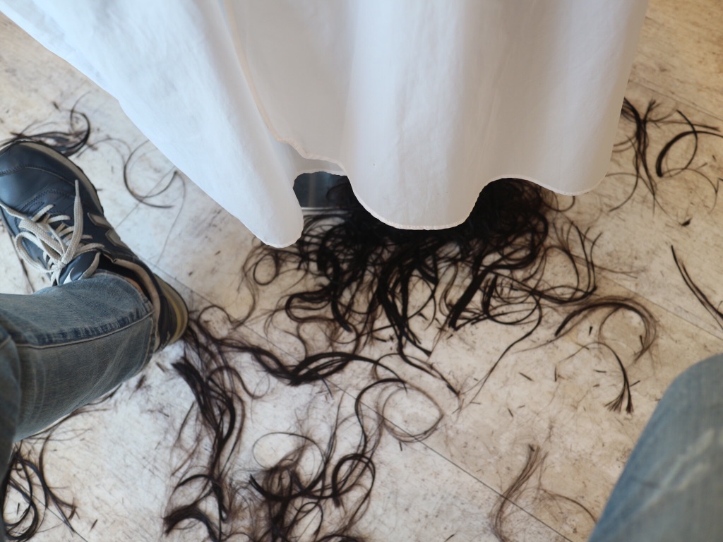 落ちた髪の毛,美容室