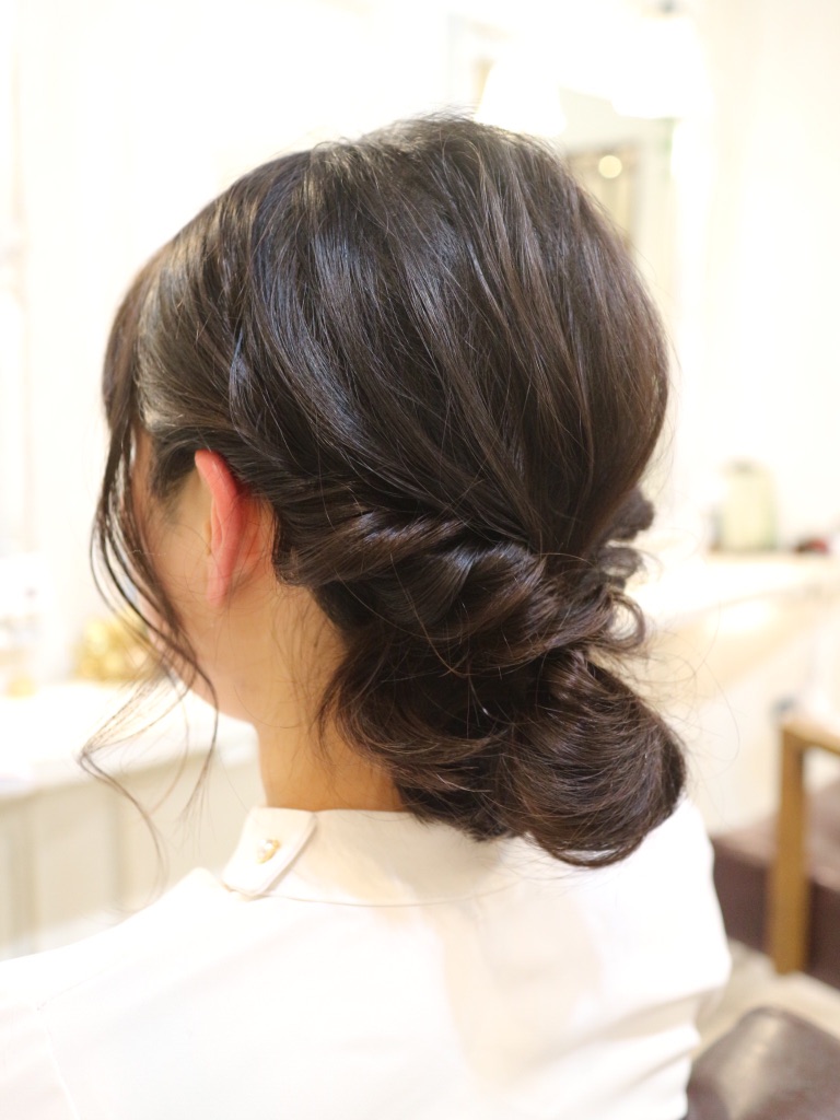 ヘアアレンジ,シニヨン