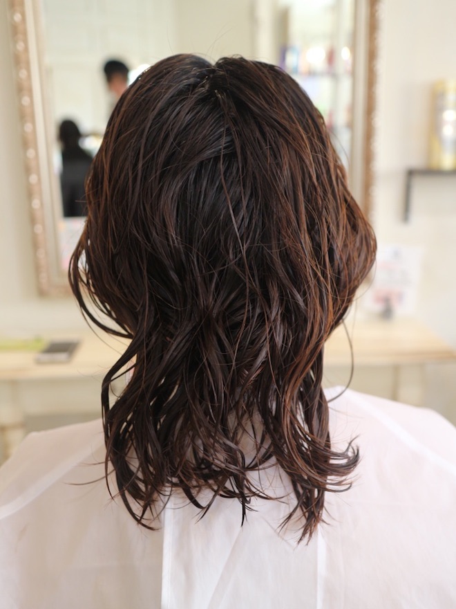 職場で結ぶ必要のない人気の髪型はボブです 香川県高松市で大人女性に人気の美容室share シェア