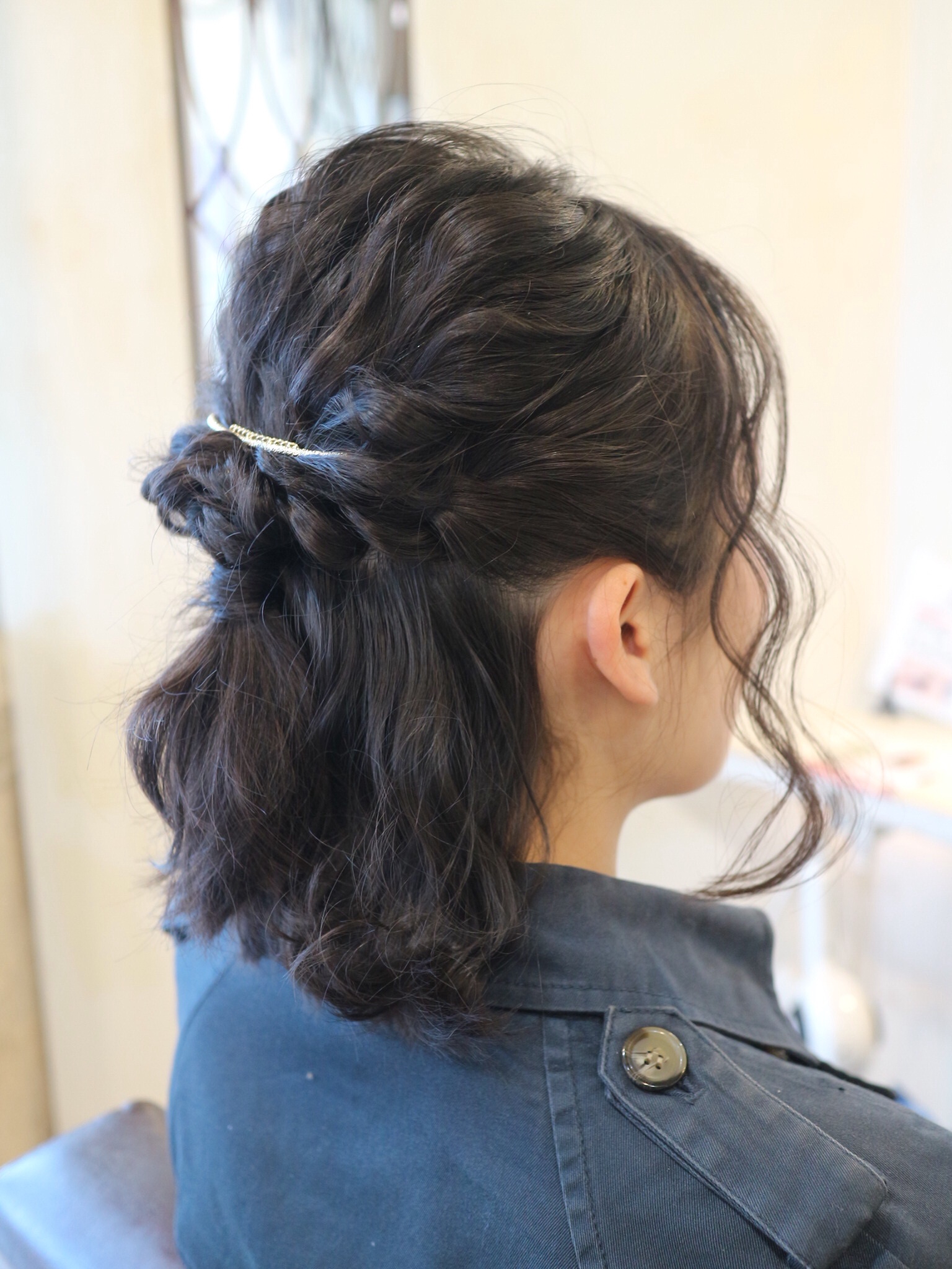 黒髪ボブのヘアアレンジ方法 香川県高松市で大人女性に人気の美容室share シェア