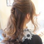 ロングのヘアセットはハーフアップがオススメ