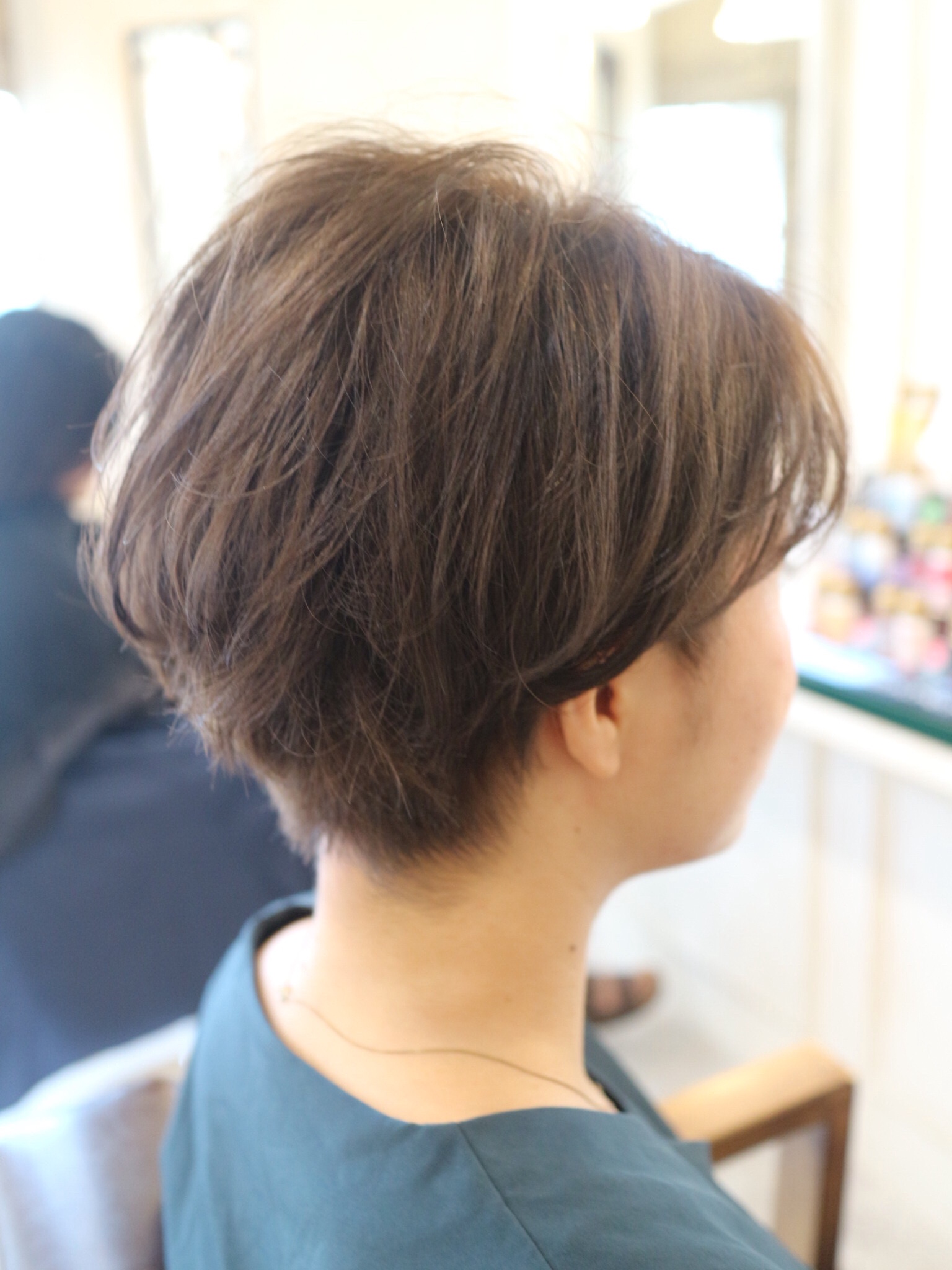 ロングヘアから一気に刈り上げショートヘアに 香川県高松市で大人女性に人気の美容室share シェア