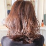 人気のミディアムヘアは自然な動きが可愛い！