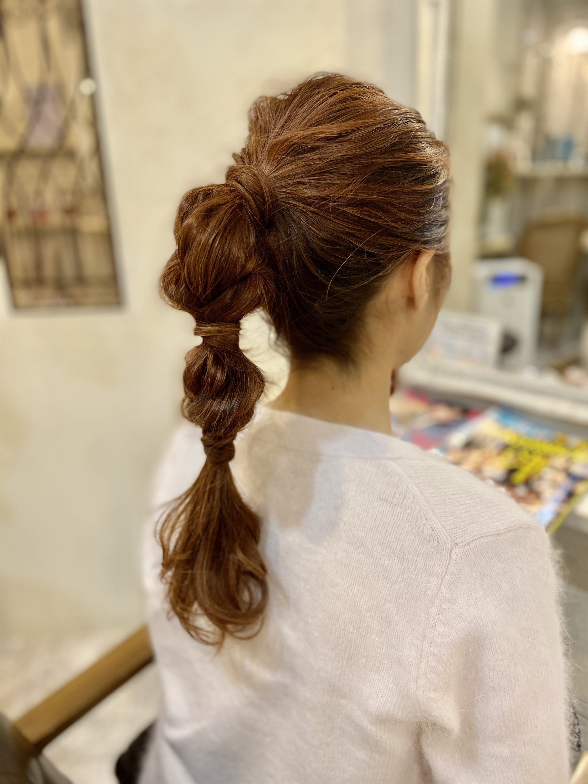 ポニーテールからの簡単アレンジ 香川県高松市で大人女性に人気の美容室share シェア
